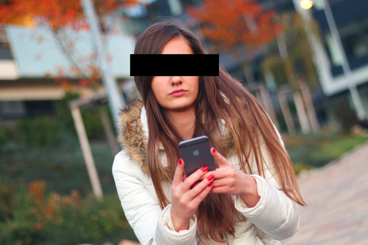 C. Gallo accused of textual&nbsp;misconduct